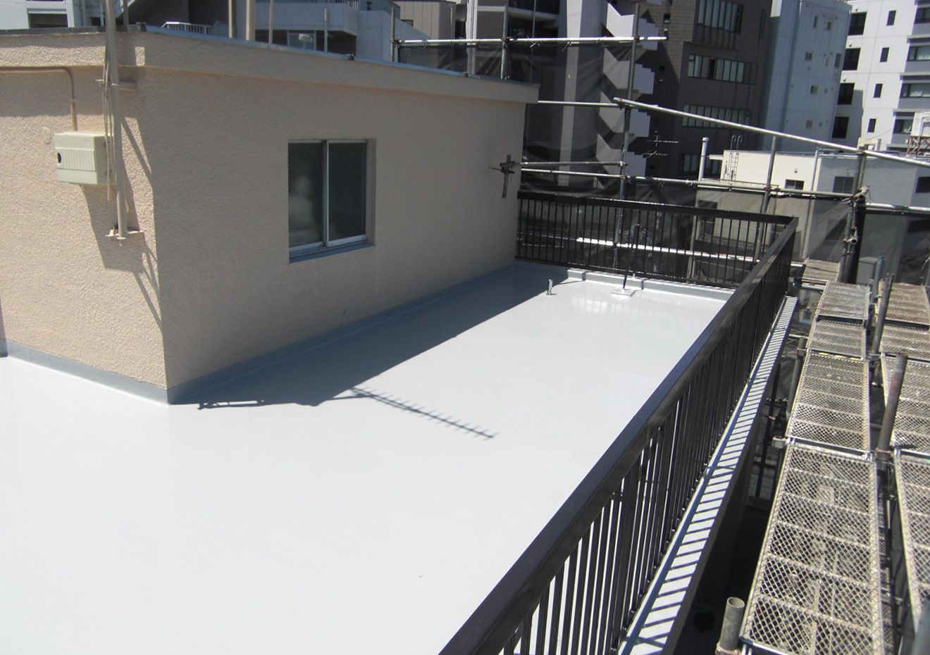 綿引ビル　外壁、屋上補修工事の写真